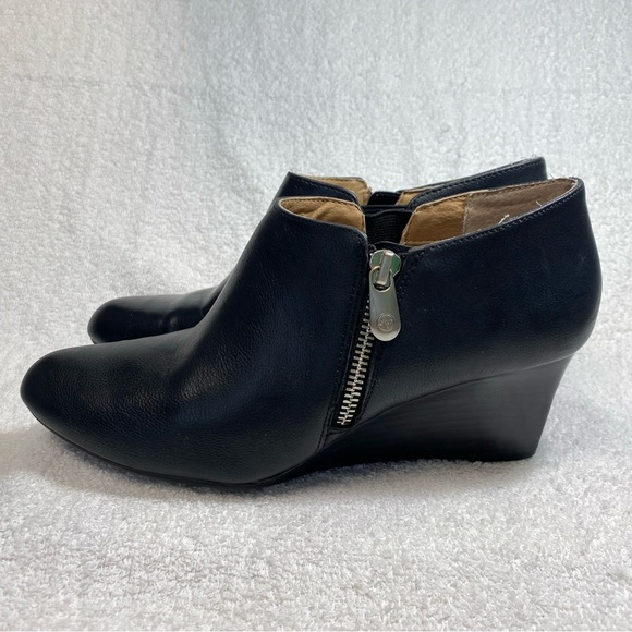Adrienne Vittadini Midge Shoes booties Size 7 Black Side zipper 2 inch heal - Picture 5 of 16
